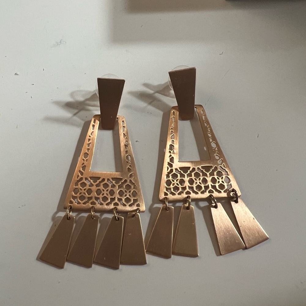 Kendra scott earrings